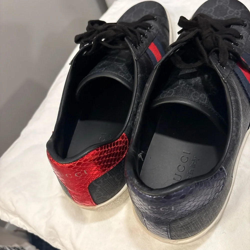 Gucci Ace GG Supreme Men’s Sneakers Black Red Blue Size 9.5